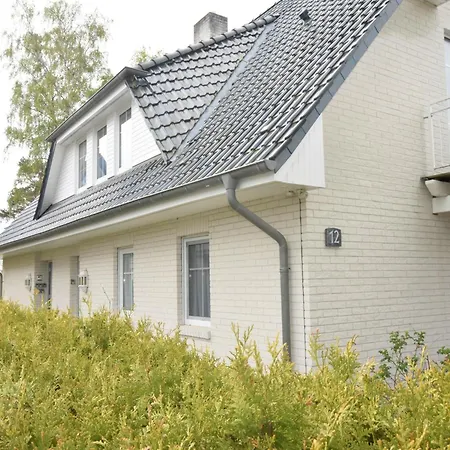 In Nahe Ostseestrand, Cleaning Included * Zingst